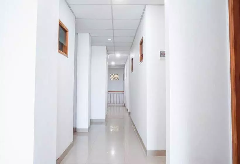 ホテル Sarkawi Residence