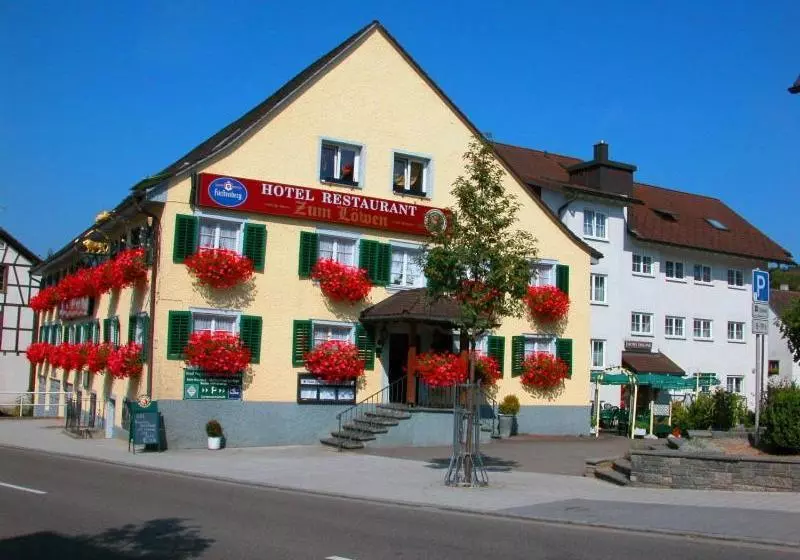 ホテル Restaurant Zum Loewen