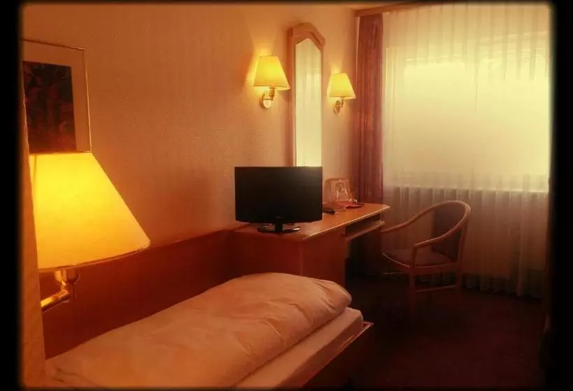 ホテル Restaurant Zum Loewen