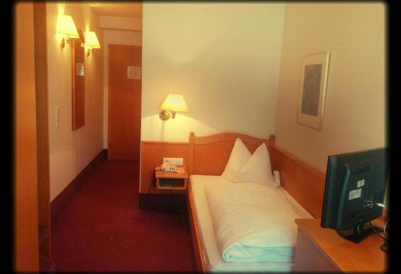 فندق Restaurant Zum Loewen