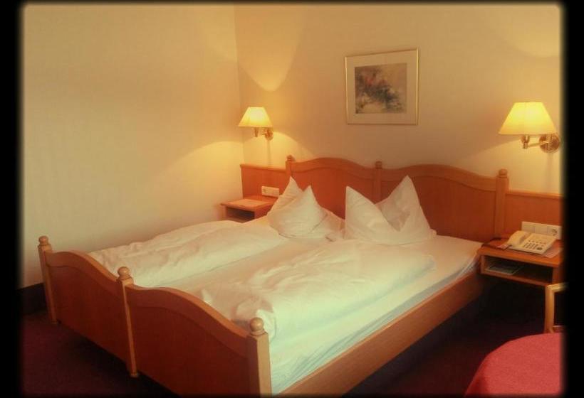 فندق Restaurant Zum Loewen