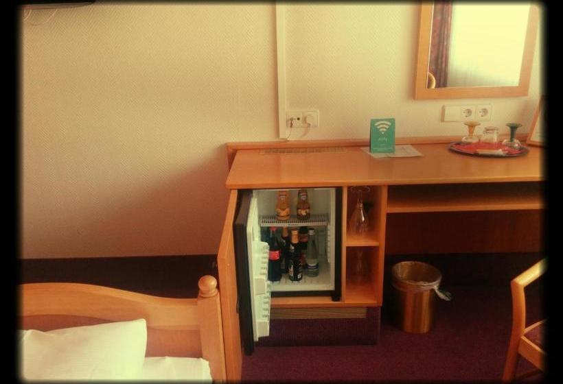 فندق Restaurant Zum Loewen