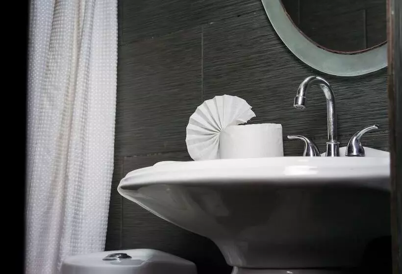 Hotelli Suites Royal