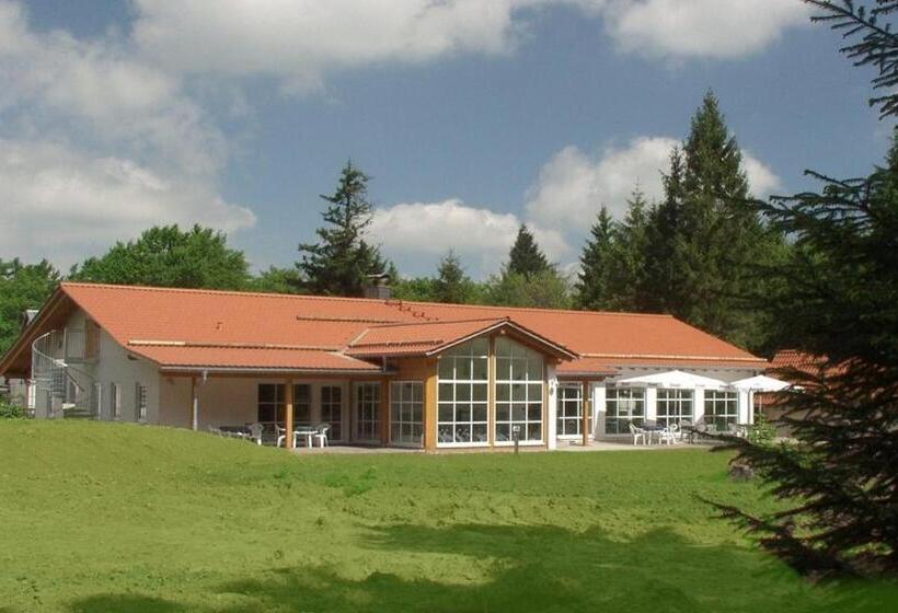 Отель Tanzbuche