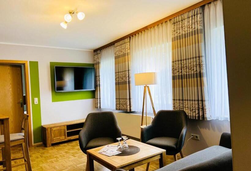 Отель Tanzbuche