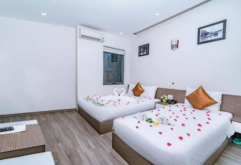 The Shann Hotel Danang