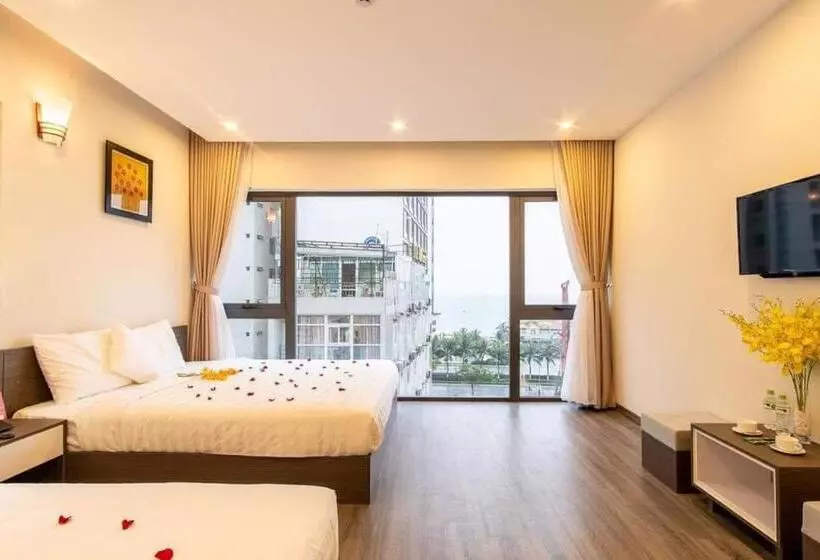 The Shann Hotel Danang