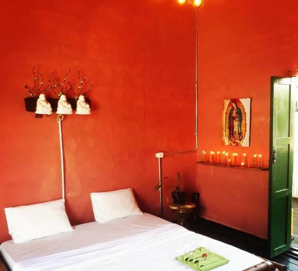 ユースホステル Terracotta