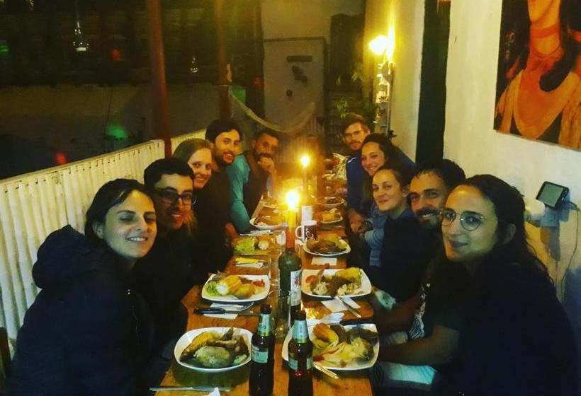 ユースホステル Terracotta