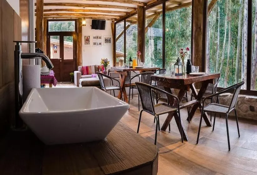 ホテル Bamboo Lodge Sacred Valley