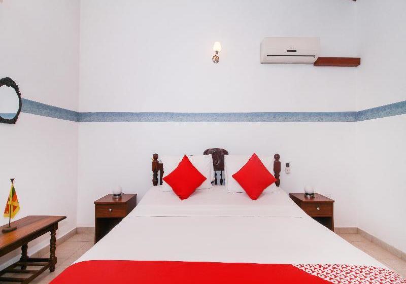 فندق Lavila Beach Resort