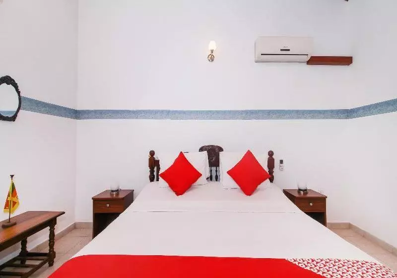 Hotelli Lavila Beach Resort