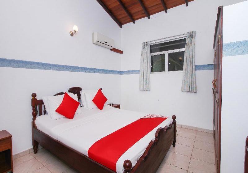 فندق Lavila Beach Resort