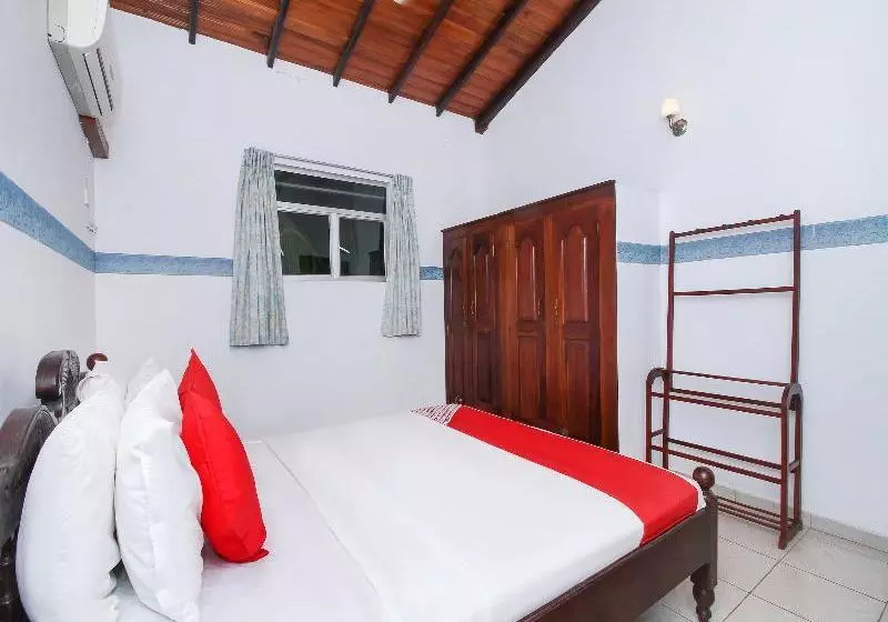 Hotelli Lavila Beach Resort