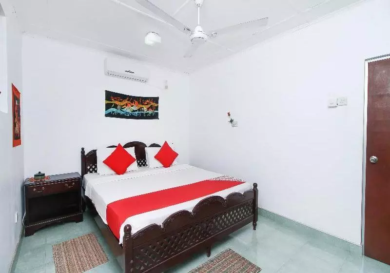 Hotelli Lavila Beach Resort