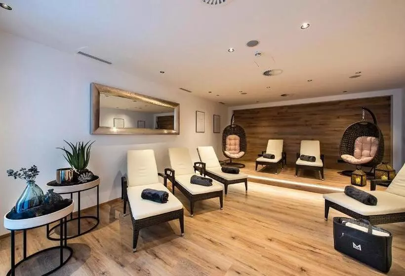 Hotel Modern Mountain