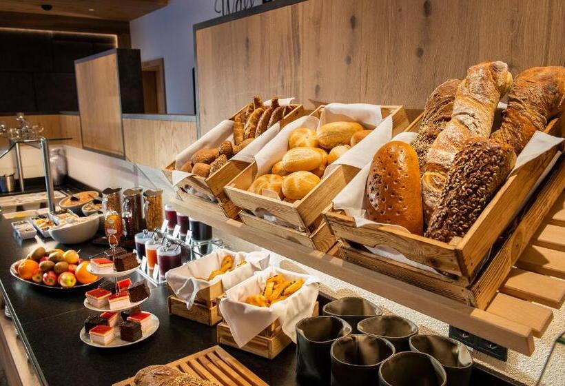 酒店 Modern Mountain