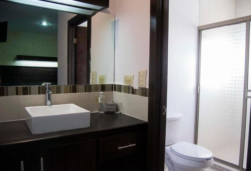 فندق Onix Suites