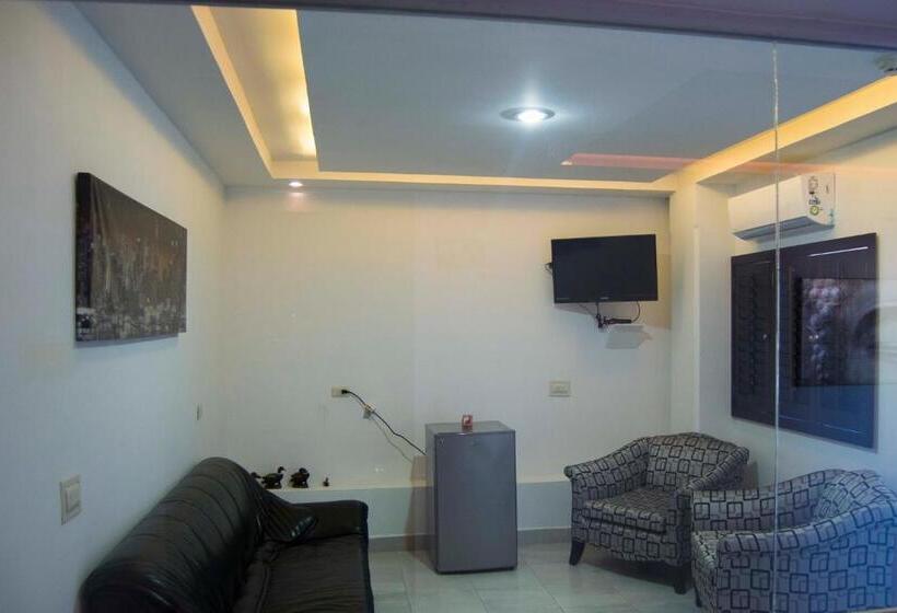 فندق Onix Suites