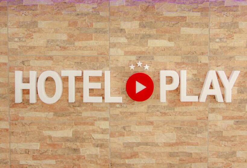 هتل Play