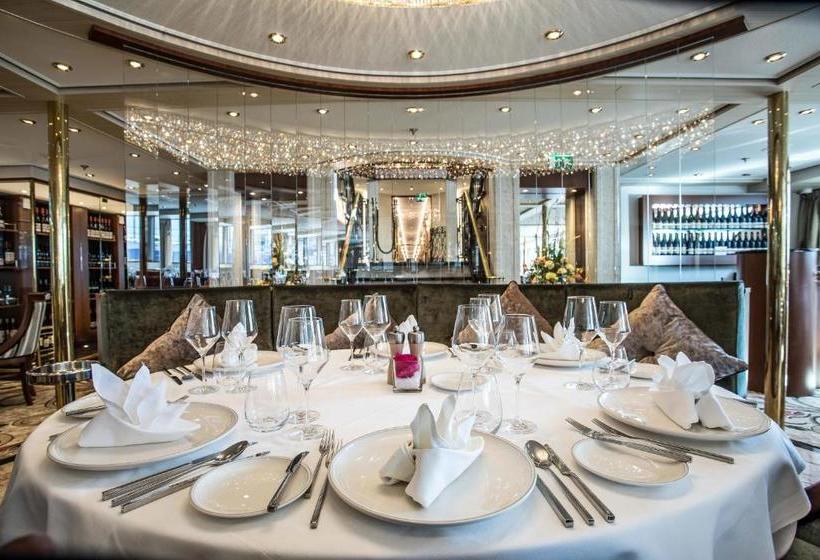 Crossgates Hotelship Altstadt   Düsseldorf