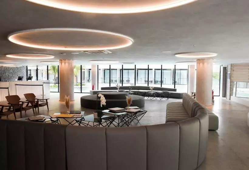 Hotelli Porto Alto Diamond Gestão