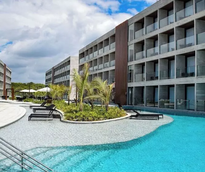 Hotelli Porto Alto Diamond Gestão
