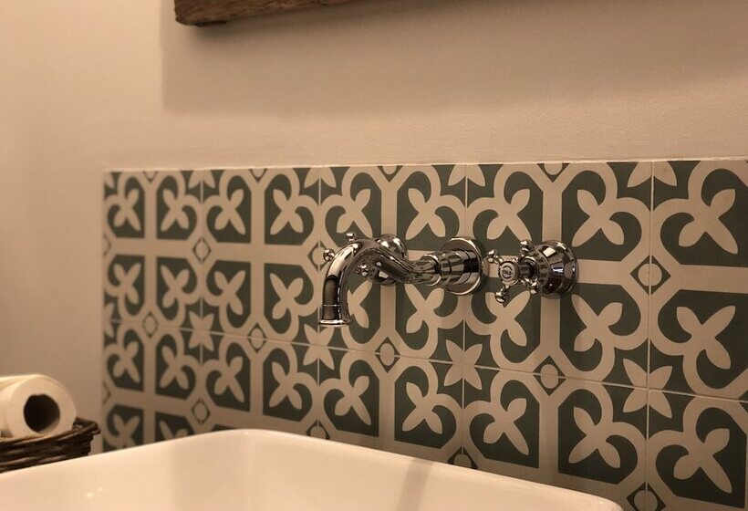 צימר The Houses Of History Anno 1830