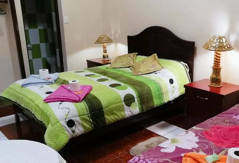 تختخواب و صبحانه Tierra Nuestra