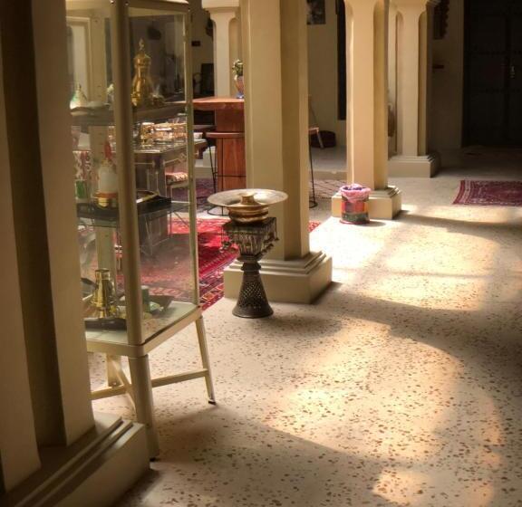 בית מלון כפרי Al Koot Heritage