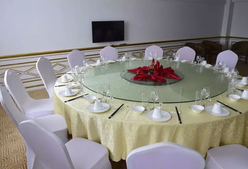 هتل Asia And Africa