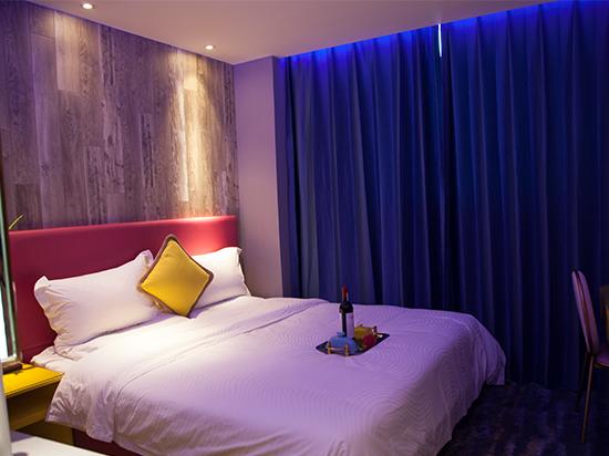 בית מלון כפרי Yantai Huarui Danfeng Holiday