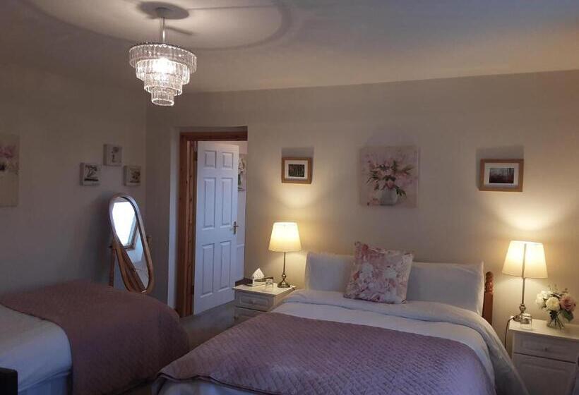 ベッドアンドブレックファースト Hawthorn Lodge