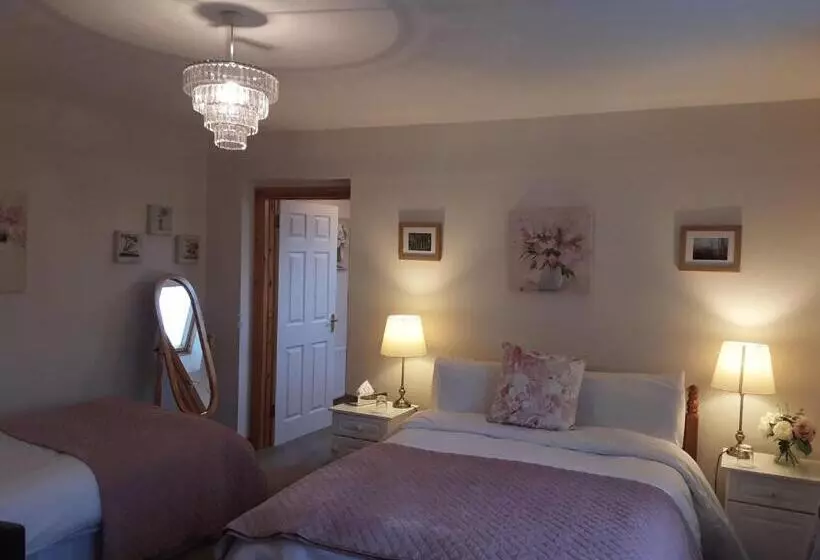 ベッドアンドブレックファースト Hawthorn Lodge