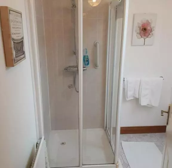 ベッドアンドブレックファースト Hawthorn Lodge