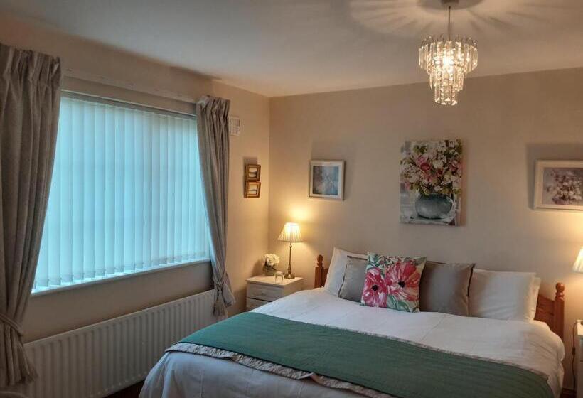 ベッドアンドブレックファースト Hawthorn Lodge