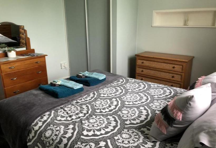 Bed and Breakfast Living On Dee