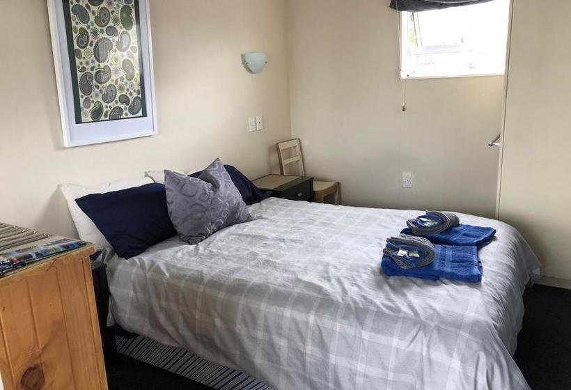 Bed and Breakfast Living On Dee