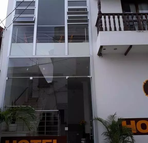 ホテル Perla De La Sabana