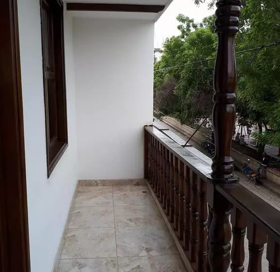 ホテル Perla De La Sabana