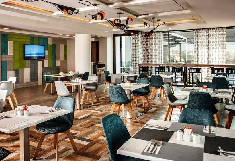 Hotel Stayeasy  Maputo