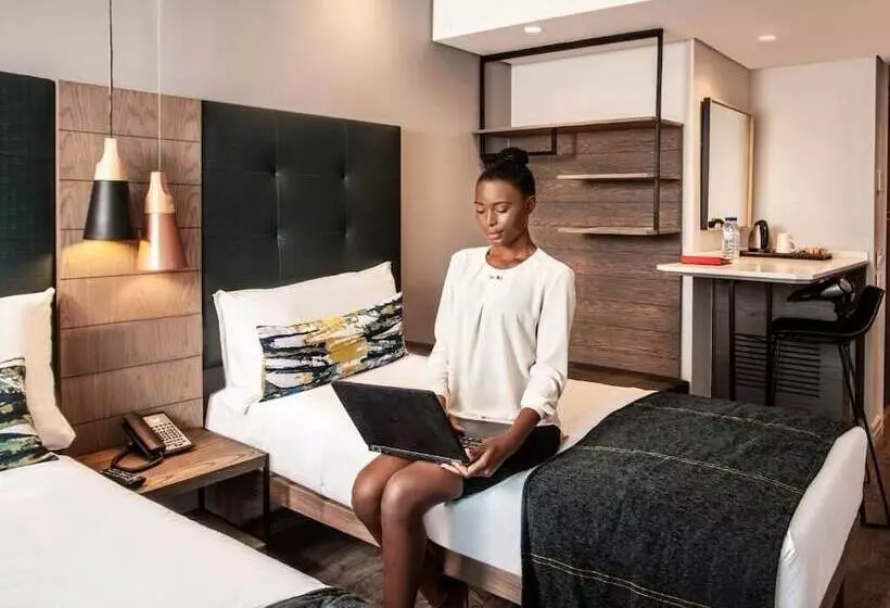 Hotel Stayeasy  Maputo