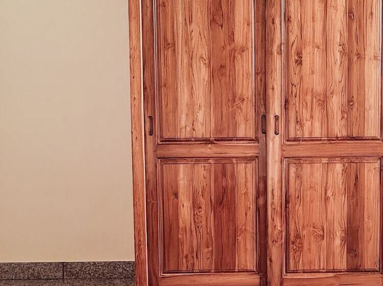 בית מלון כפרי The Lake House Ko Yo