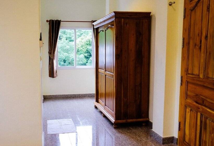 בית מלון כפרי The Lake House Ko Yo