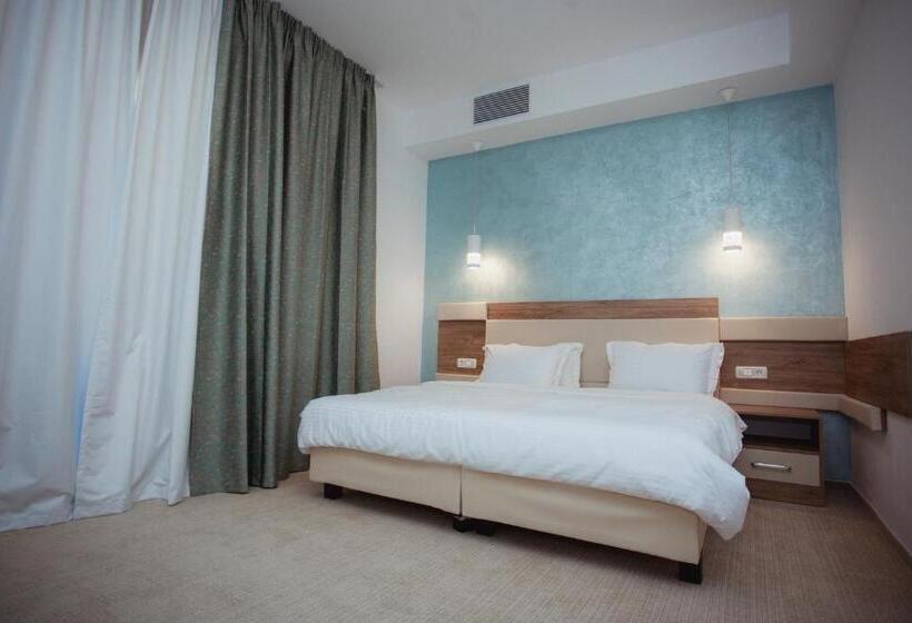 استراحتگاه Tci Social Club