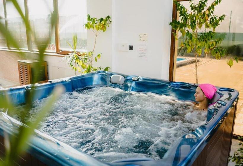 استراحتگاه Tci Social Club