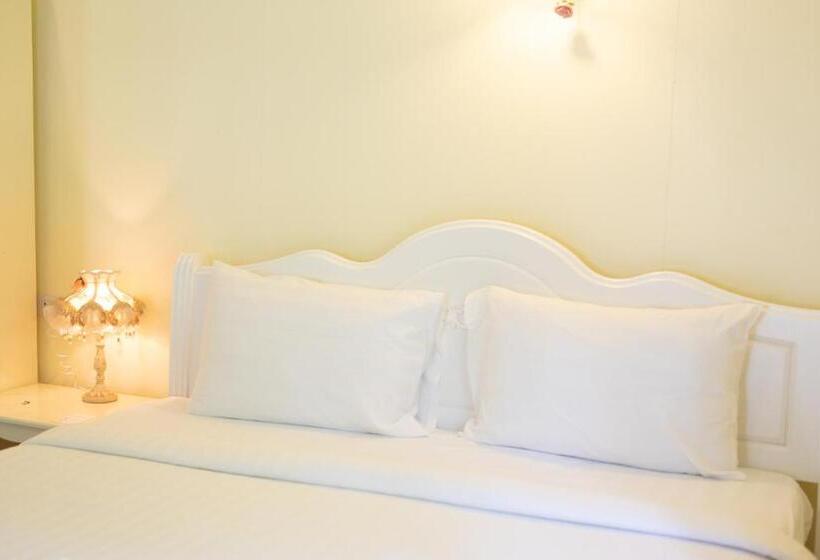 Sakarin Valley Resort