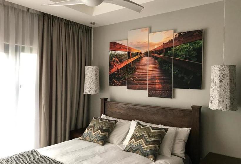 تختخواب و صبحانه St Lucia Hilltop Guest House