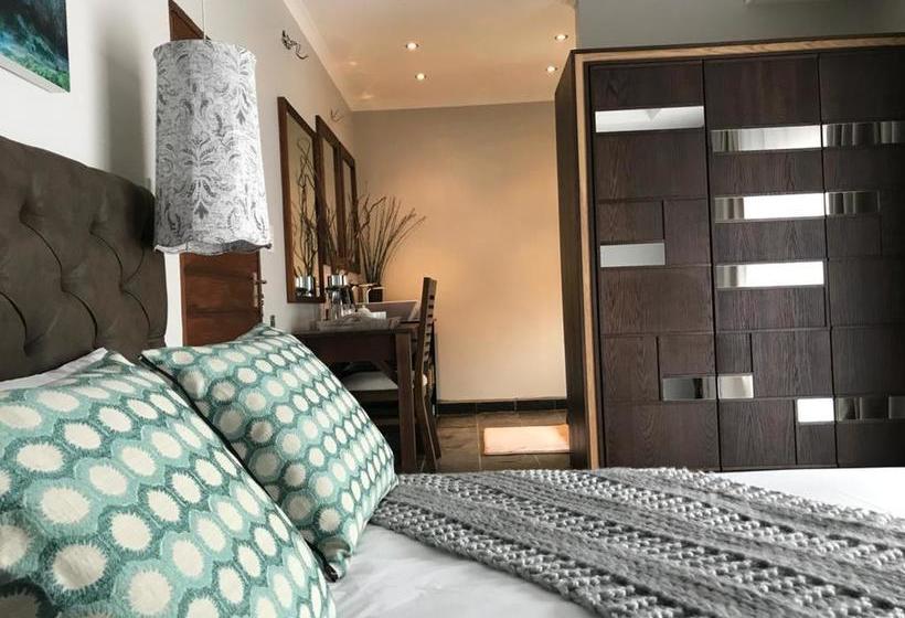 تختخواب و صبحانه St Lucia Hilltop Guest House