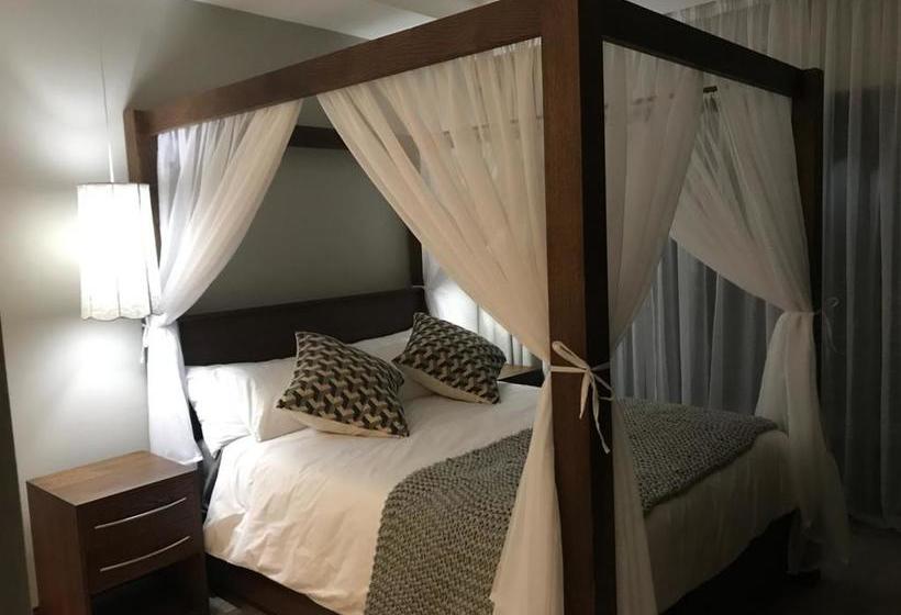 تختخواب و صبحانه St Lucia Hilltop Guest House